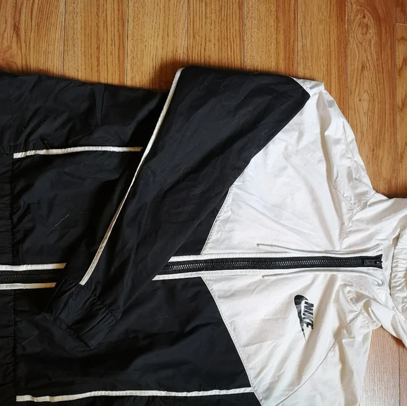 Nike Running Jacket - Picture 4 of 5